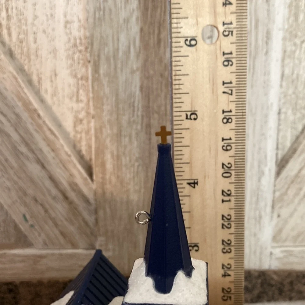 Hallmark Keepsake 2019 All Are Welcome Ornament